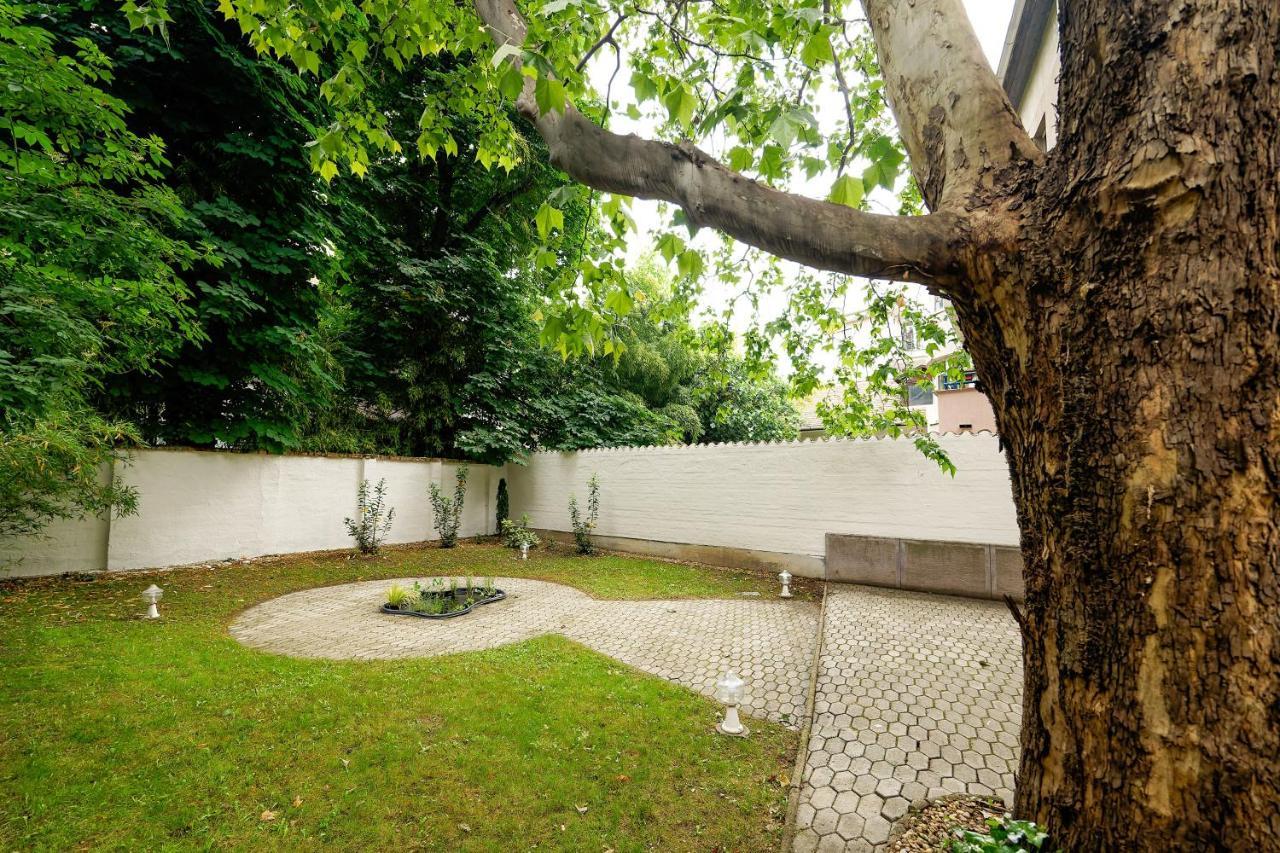 Villa Oliver Budapest Luaran gambar